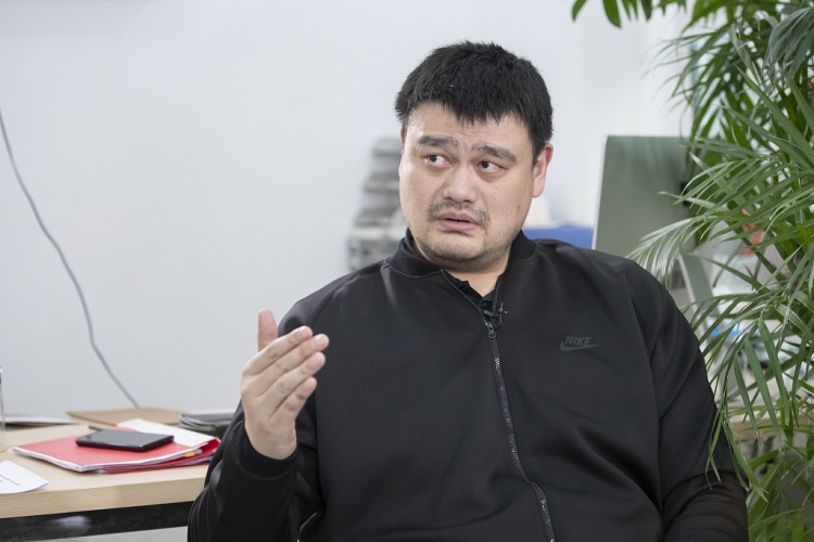 世界杯高清比赛观看-姚明：你希望感到渺小 越渺小就越自由 蚂蚁可以到处探索多好玩